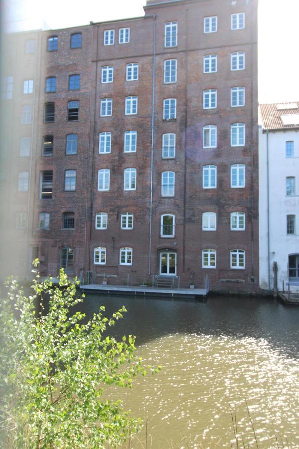 Neu! Einmaliges Loft Im Binnenhafen - Hafenblick! Hamburk Exteriér fotografie